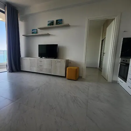 Апартаменты Hill Sea View Саранда
